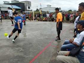 Jual Beli Serangan Hiasi Pertandingan Tim Pemdes Pasir Emas Vs Lambada di Open Turnamen Futsal Batang Tuaka