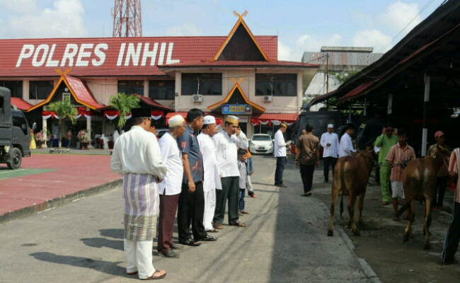 Polres Inhil Laksanakan Qurban Idul Adha 1438 H