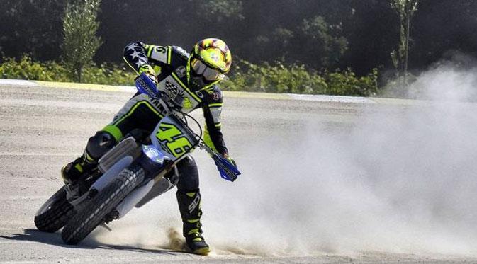 Rossi Jalani Pemulihan Usai Kecelakaan Moto Cross