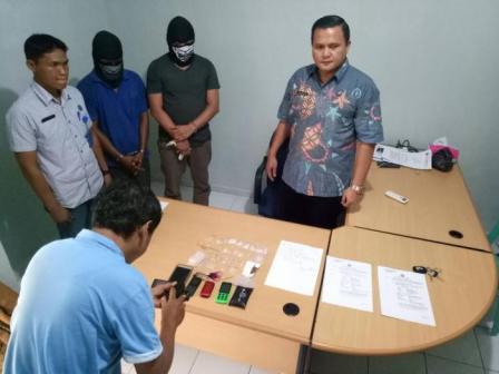 BNNK Dumai Amankan Dua Tersangka Puluhan Paket Sabu