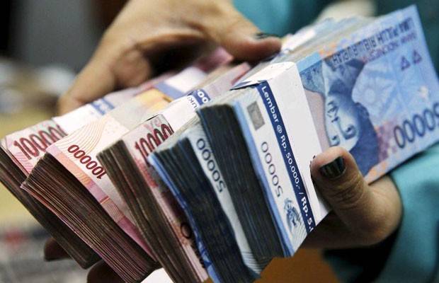 Rupiah Melemah ke Level Rp15.740 per Dolar AS