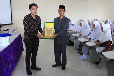 Yayasan Indah Medan Adakan Orientasi Kampus kepada MAN Pematang Bandar