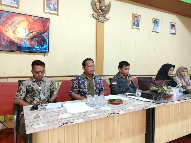 Kades Sungai Intan Pimpin Rapat Persiapan Peresmian Kampung Pancasila dan Desa Anti Politik Uang