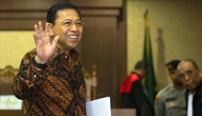 Kejadian Ini Bikin Novanto Tertawa di Persidangan