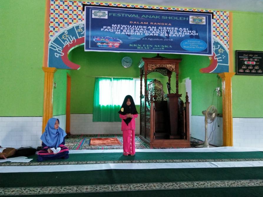 KKN UIN Suska Riau Desa Batang Duku Gelar Festival Anak Sholeh