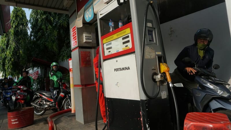 Presiden Jokowi Batalkan Kenaikan Harga Premium