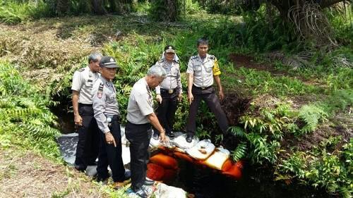 Supervisi Ops Bina Karuna Siak 2017 Tinjau 2 Kanal Blocking di Inhil