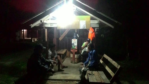 Minim Bantuan, Ketua RT 74 Tahun Pimpin Siskamling di Duri