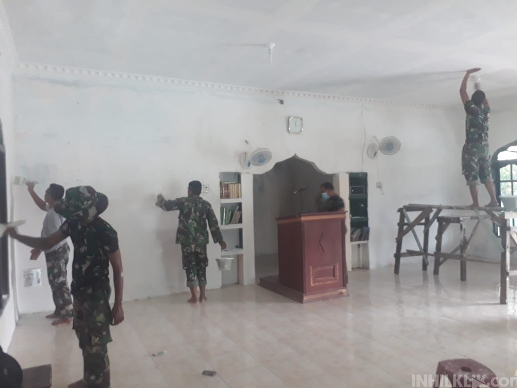 Tahap Demi Tahap, Satgas TMMD Kodim 0204/DS Terus Poles Masjid Al Muttaqin