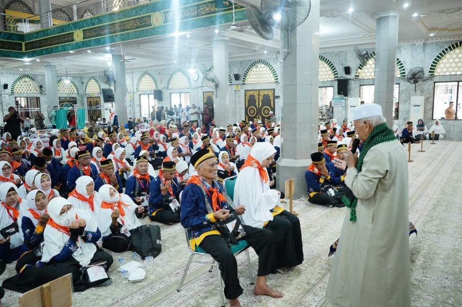 Keberangkatan Jamaah Haji, Bupati Herman: Ini Adalah Awal Perjalanan Suci
