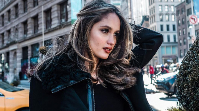 Cinta Laura Bintangi Film Horror Original Netflix