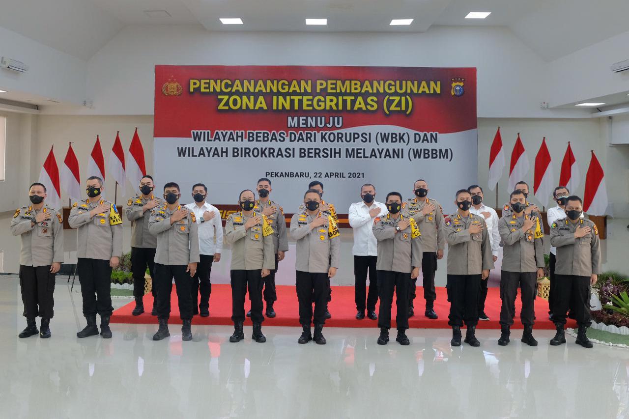 Kapolda Riau Canangkan Pembangunan Zona Integritas 17 Satker Polda menuju WBK dan WBBM