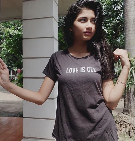 Transformasi Faye Nicole Jones yang Tengah Viral
