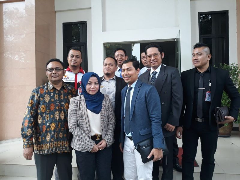 Diperiksa Polisi, Muzdalifah Bawa Bukti Akta Cerai yang Dipalsukan Khairil Anwar