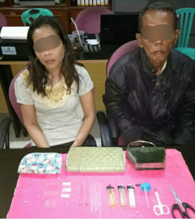 Terbukti Simpan Sabu, Ayah dan Anak di Gelandang Polisi