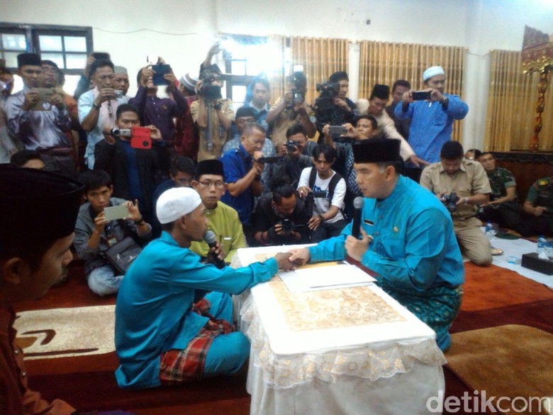 Wali Kota Jambi Islamkan 181 Warga Suku Anak Dalam