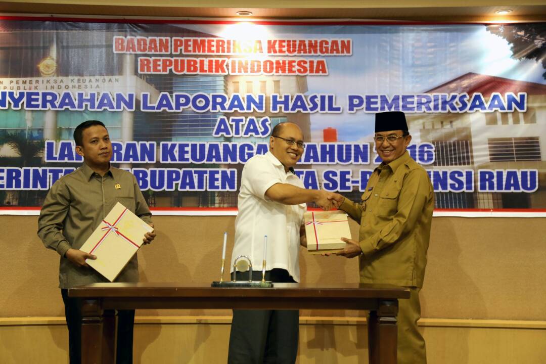 Pemkab Inhil Peroleh Opini WTP BPK Riau, Bupati Wardan Sebut Ini Adalah 'Kado Terindah' Milad Inhil Ke - 52