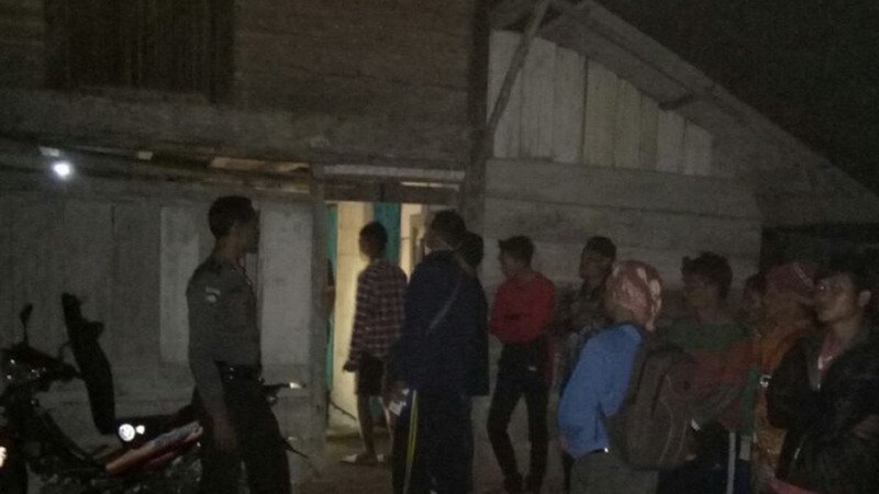 Tak Kunjung Dibelikan Motor, Pemuda Pengangguran Ini Tega Gorok Leher Ibunya