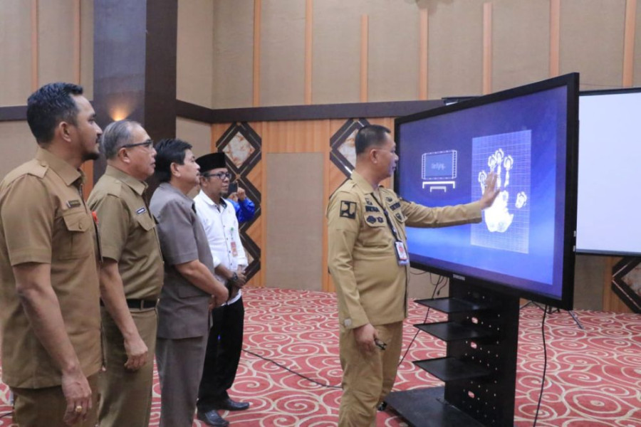 Respons Cepat Keluhan Warga, Pemkot Pekanbaru Garap Aplikasi PEKA dan SILAU