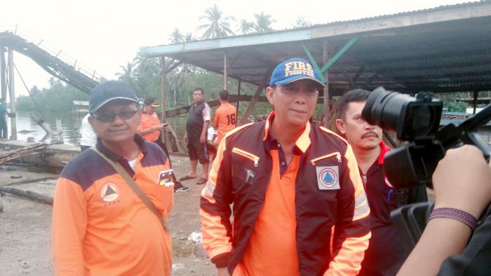 Jembatan di Desa Bente Mandah Ambruk, Pemkab Inhil Tetapkan Status Siaga Darurat