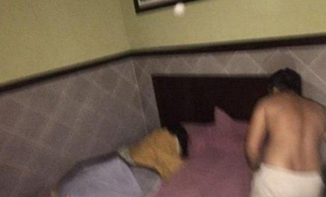 Lihat Pasangan Berhubungan Badan, Nenek Ini Lakukan Hal Tak Terduga