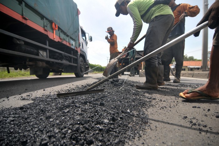 Pemprov Riau Gesa Perbaikan Infrastruktur Jalan Jelang Lebaran