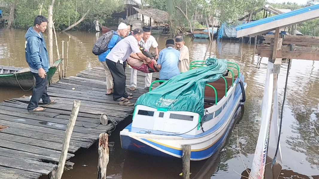 Aksi Speedboat Ambulance Hibah Bea Cukai Tembilahan, Berikan Bantuan Warga Membutuhkan