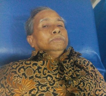 Kakek Tanpa Identitas Dilarikan ke RSUD Puri Husada Tembilahan