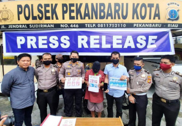 Dibayar Pakai Uang Palsu Setelah Wik-wik, Gay Ini Lapor ke Polisi