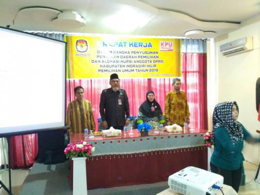 KPU Inhil Gelar Rapat Mekanisme Penataan Dapil dan Alokasi Kursi