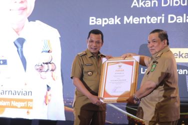 Pemko Pekanbaru Raih Penghargaan Terbaik Dua Penurunan Stunting di Riau