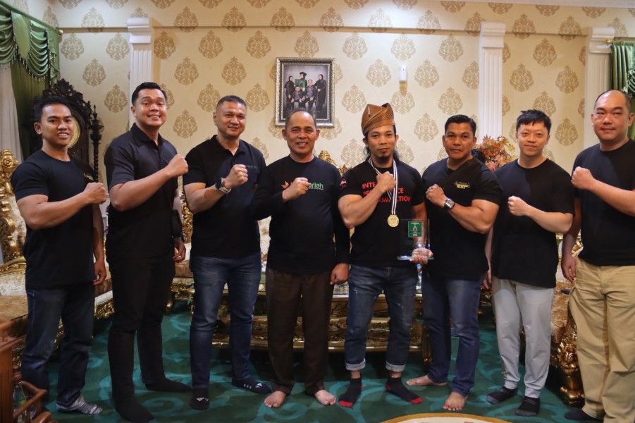 Bupati Inhil Bangga, Rizkan Raih Juara Dunia Strongman di Irlandia