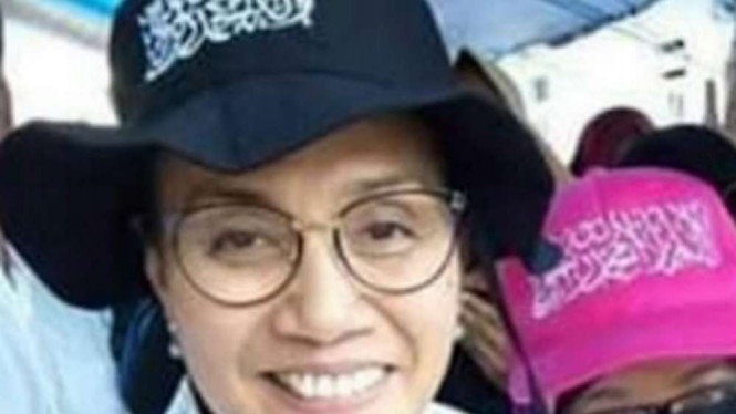 Viral Sri Mulyani Bertopi Tauhid