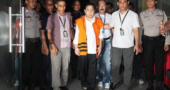 Resmi Huni Rutan KPK, Pers: 'Papa, Lihat Sini Pa!'