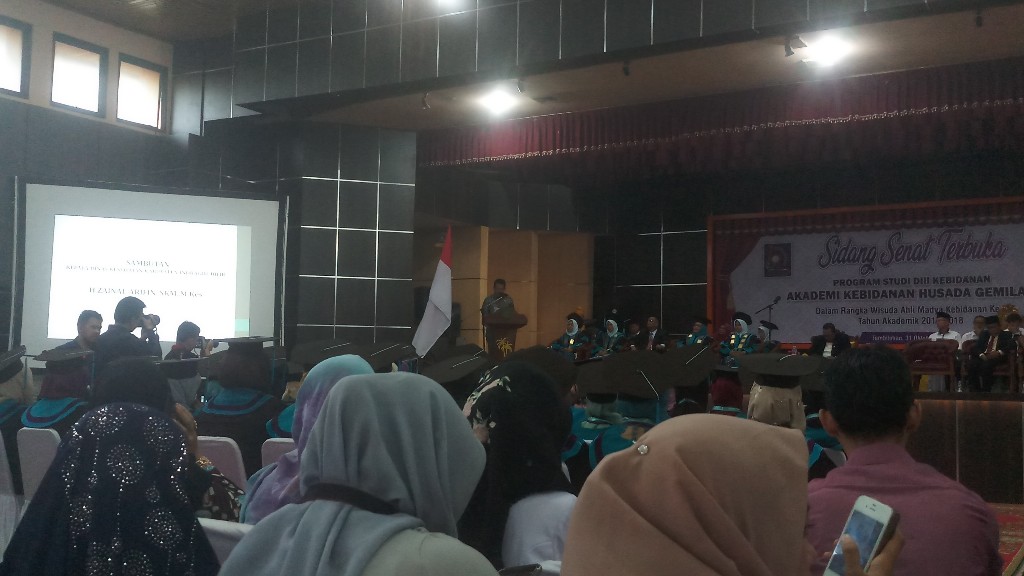 Zainal: Lulusan Akbid Husada Gemilang Tembilahan Sangat Dirasakan Dinkes Inhil