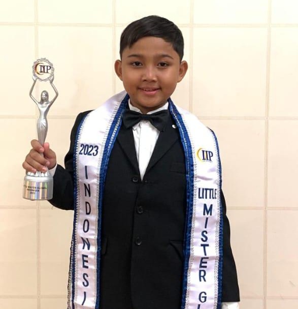 Siswa MIN 1 Inhil Raih Juara Mister Global Indonesia Tahun 2023