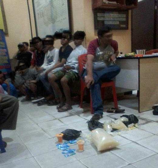 Pesta Lem Kambing, Tuak dan Komix, Belasan Remaja di Inhil Diamankan