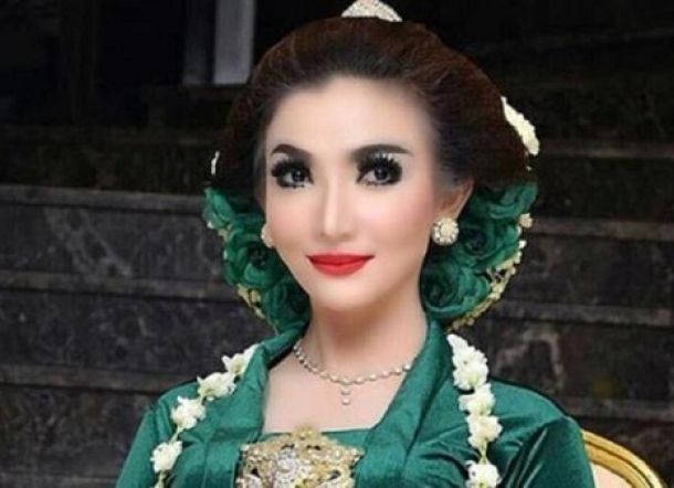 Takut Kulitnya Bentol, Roro Fitria Titip Obat Nyamuk Oles