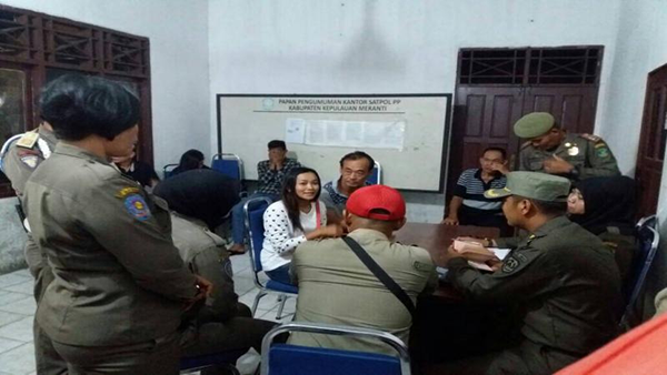 Tak Kantongi Identitas, Tiga Pasangan Mesum, Tiga PSK dan Seorang Hidung Belang Diamankan Satpol PP