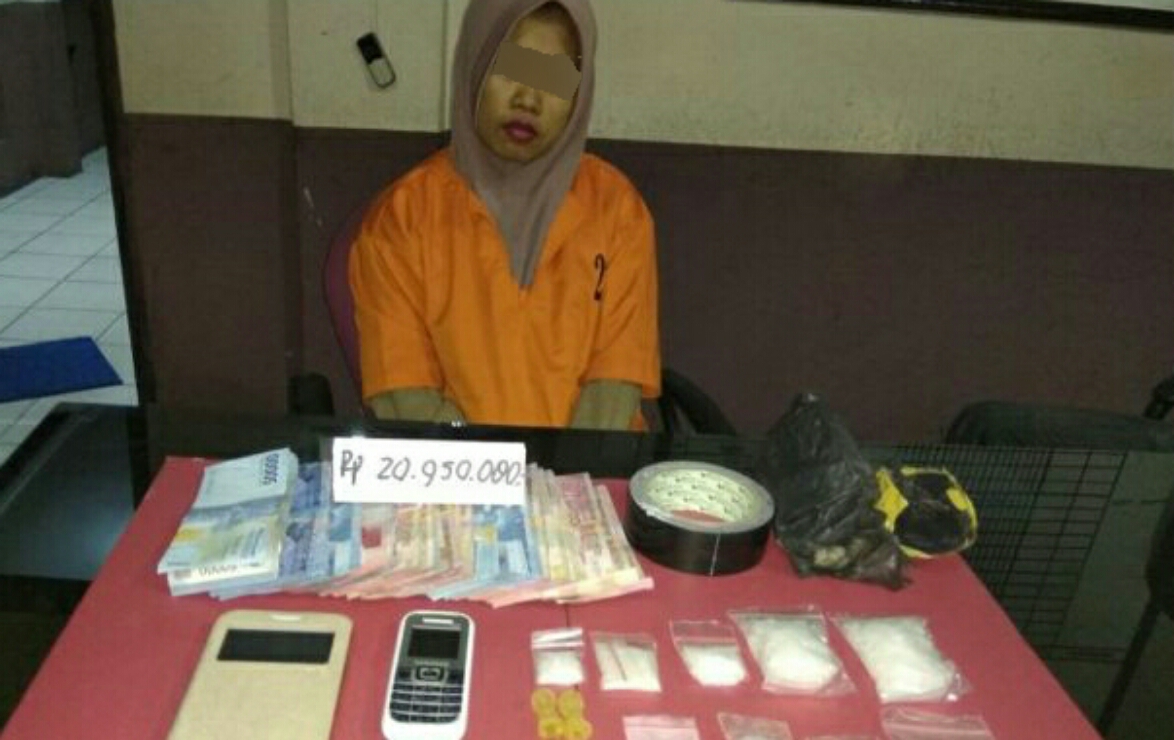 Rumah Dilengkapi CCTV, Seorang Bandar Sabu Wanita di Inhil Diciduk