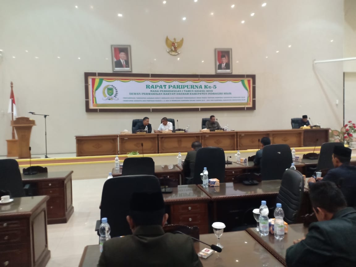 Bupati Beri Tanggapan Terhadap Pandangan Umum Fraksi Tentang Ranperda Kabupaten Inhil