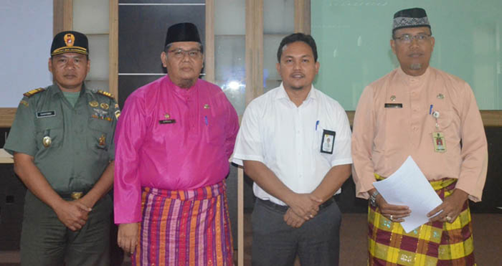 Pemkab Inhil Gelar Rapat Terkait Penebangan Pohon yang Dilakukan PLN