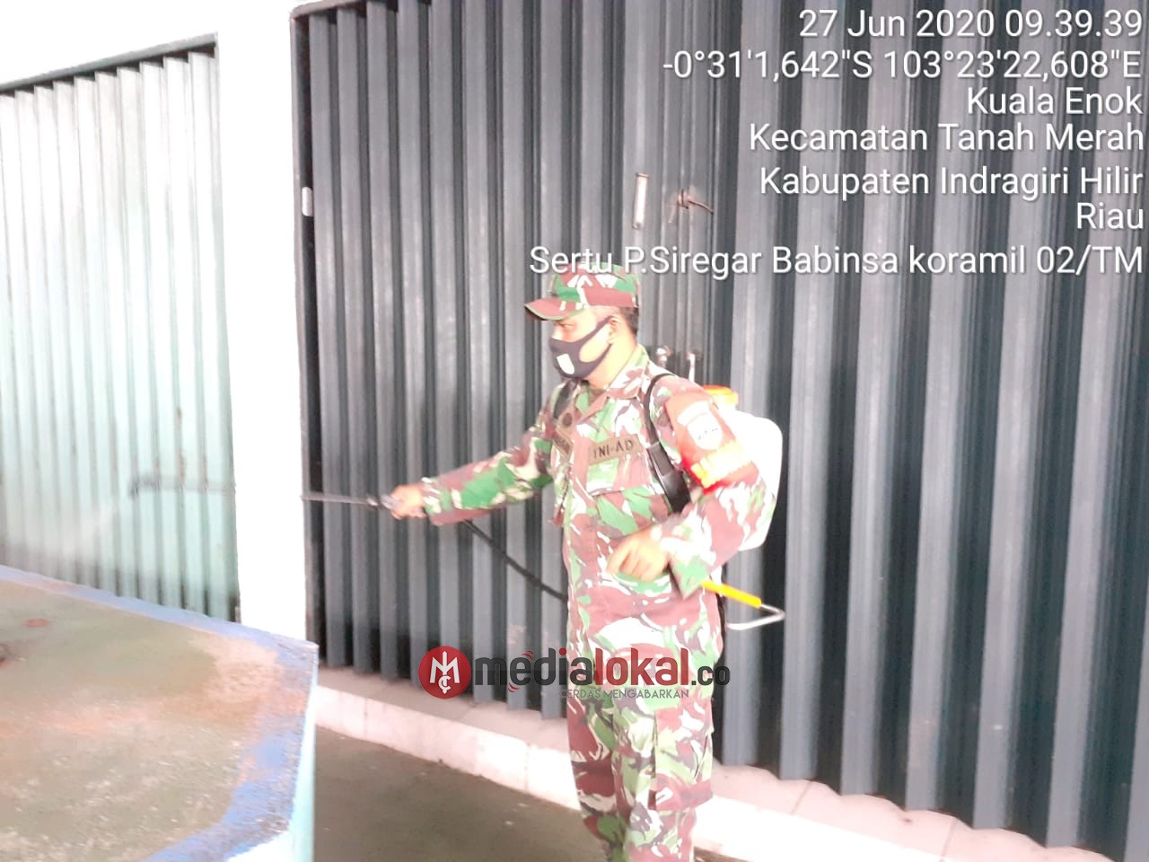 Babinsa Koramil 02/Tanah Merah Gencar Lakukan Upaya Pencegahan Virus Corona