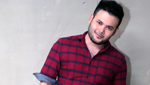 Bersandar Dipelukan Manajer, Ridho Rhoma Menangis Dan Minta Maaf