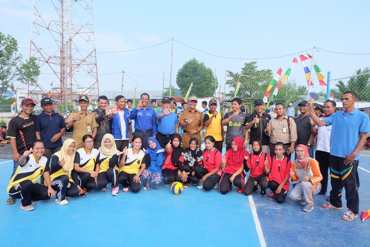 Sekda Inhil Buka Pertandingan Voli di Kecamatan Concong