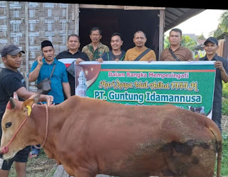 Sambut Idul Adha, PT GIN Serahkan 14 Ekor Sapi kepada Karyawan dan 9 Desa di Inhil