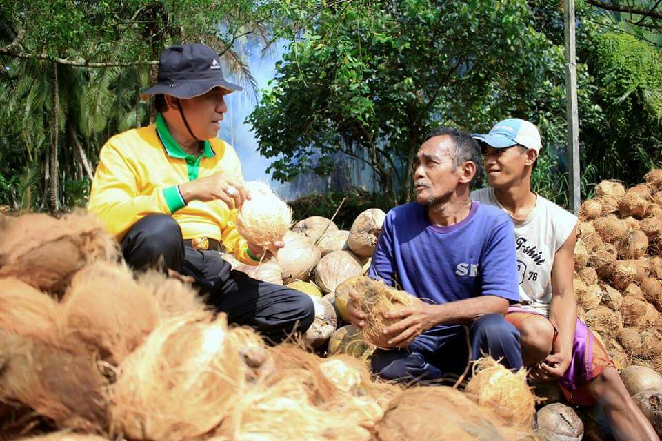Bupati Inhil Bersama Gubri Susun Terobosan Ekspor Kelapa Menggunakan Kontainer Menuju Thailand