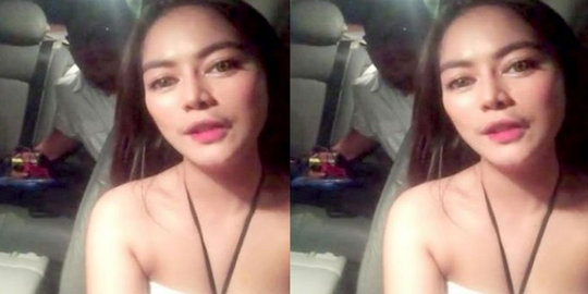 Supir Taksi Online Cantik Ini Jemput Penumpang Pakai Kemban