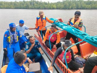 Berlayar bersama Ayah, Pria di Inhil Jatuh ke Sungai dan Hilang