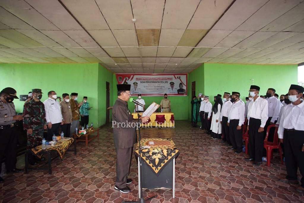 Bupati Inhil Lantik Anggota BPD se-Kecamatan Belengkong